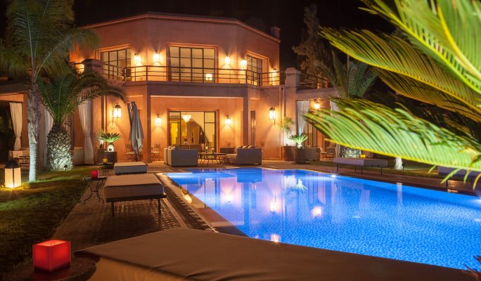Villa maison d'hôtes à Marrakech jardins et salles communes